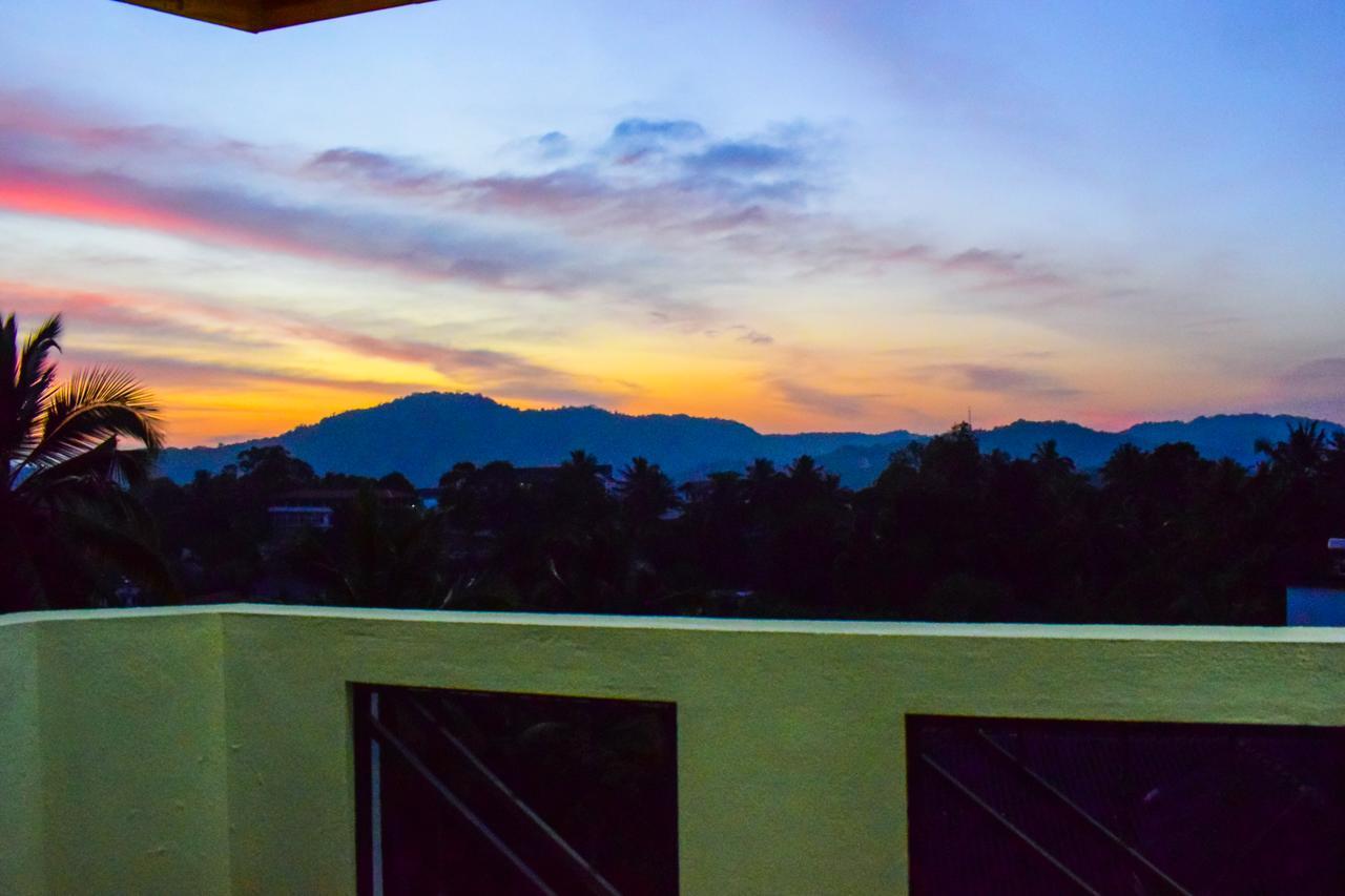 Saru Holiday Apartment - Up To 6 Guests Kandy Exterior foto