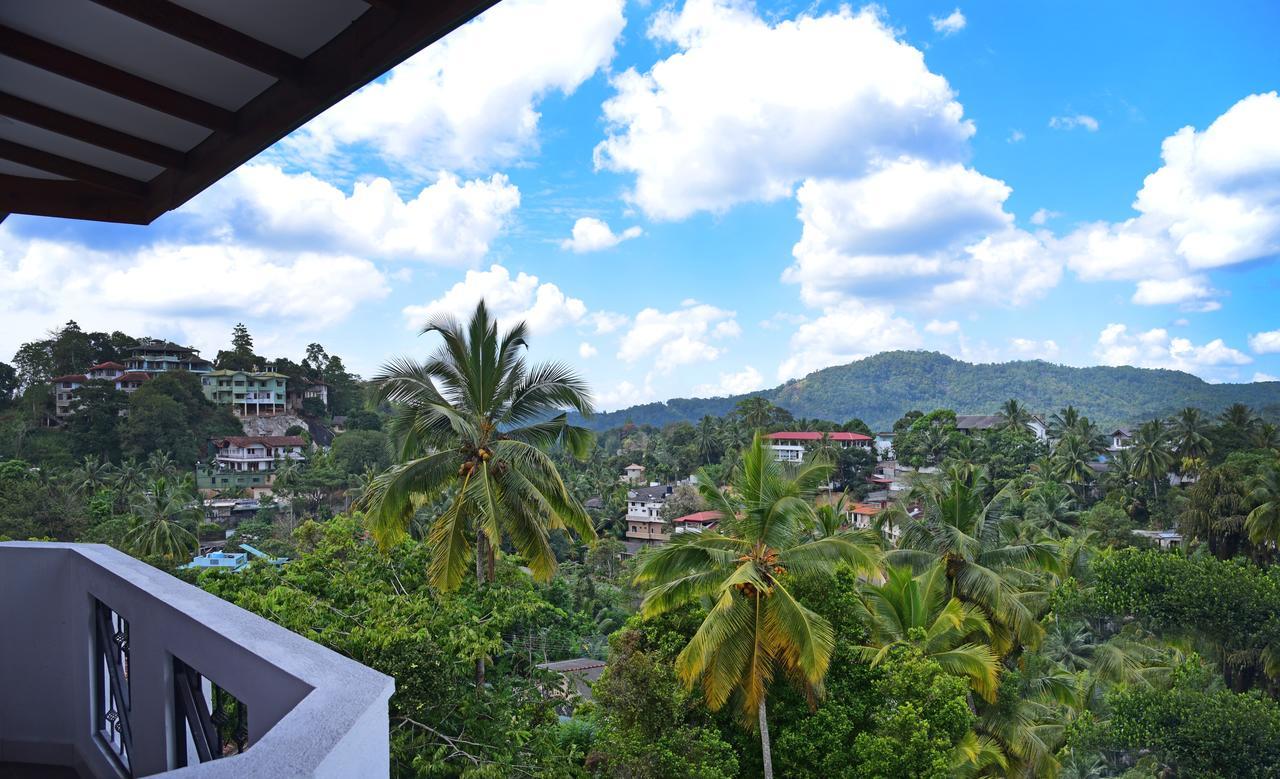 Saru Holiday Apartment - Up To 6 Guests Kandy Exterior foto